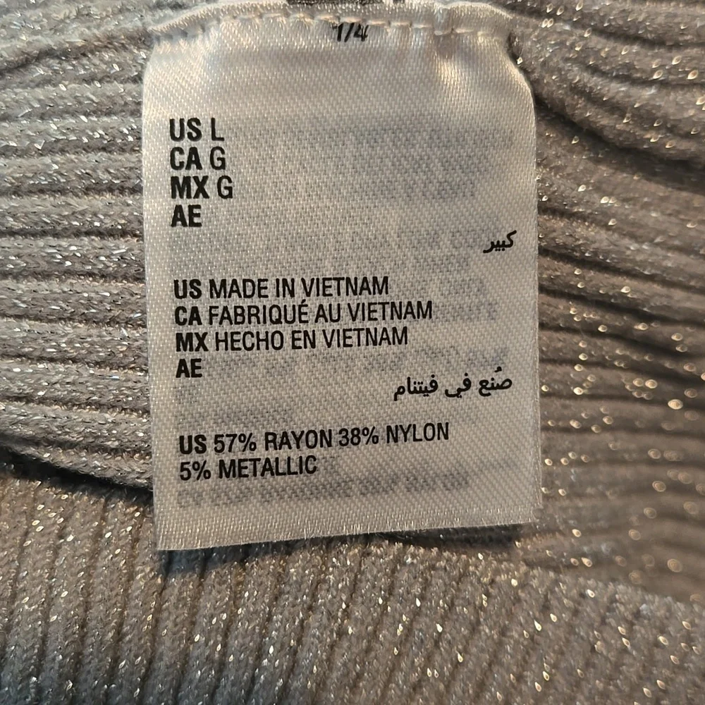 Silver Ribbed Tank Top In Size Large - Picture 6 of 6